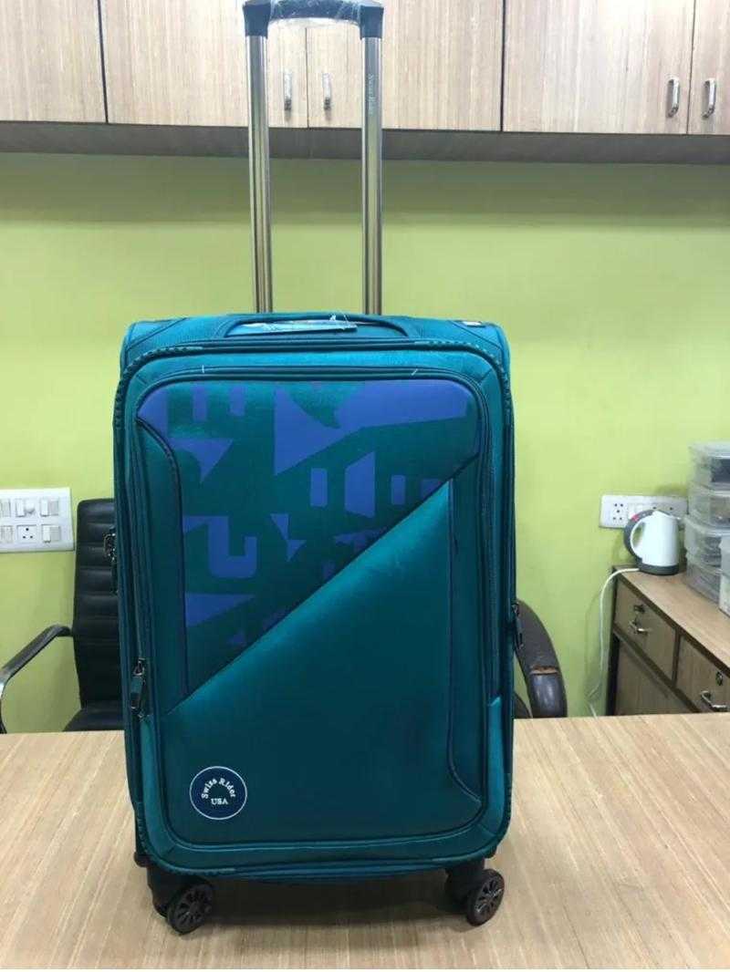 Swiss Rider Usa Trolley Bag