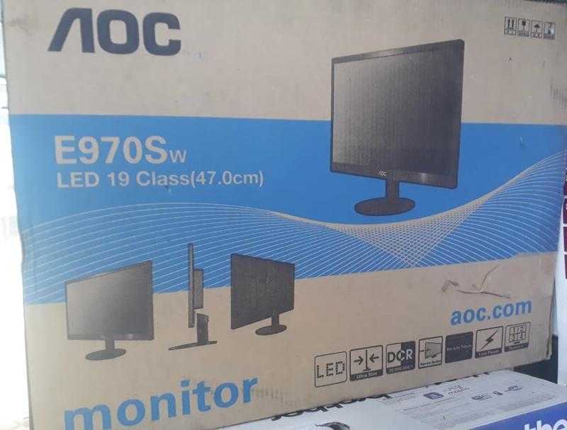 Aoc e970sw top