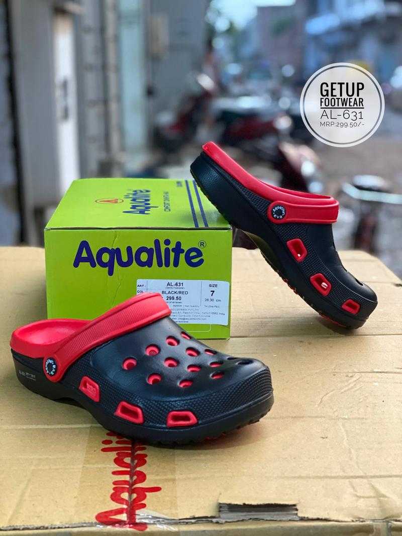 Aqualite hotsell crocs shoes