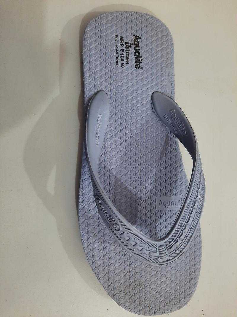 Aqualite ultra chappal store price