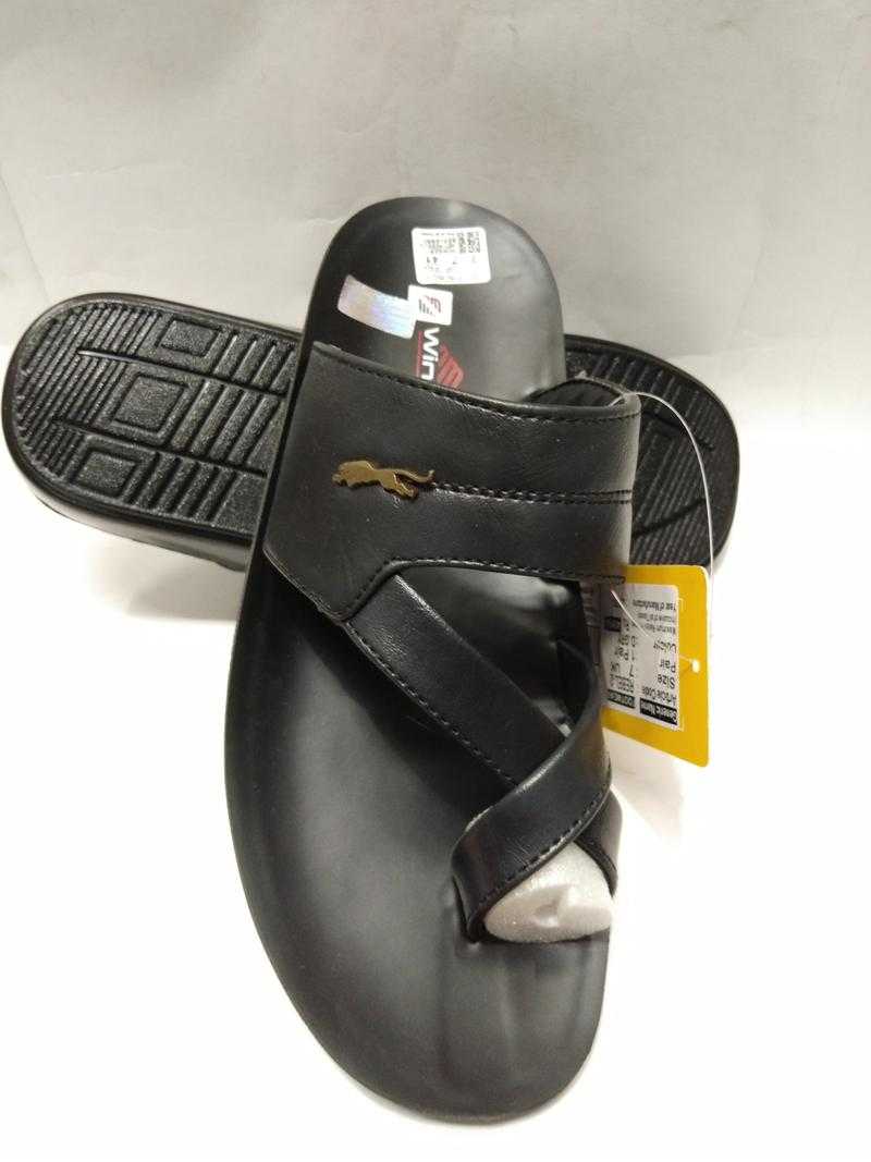 Winger chappals best sale