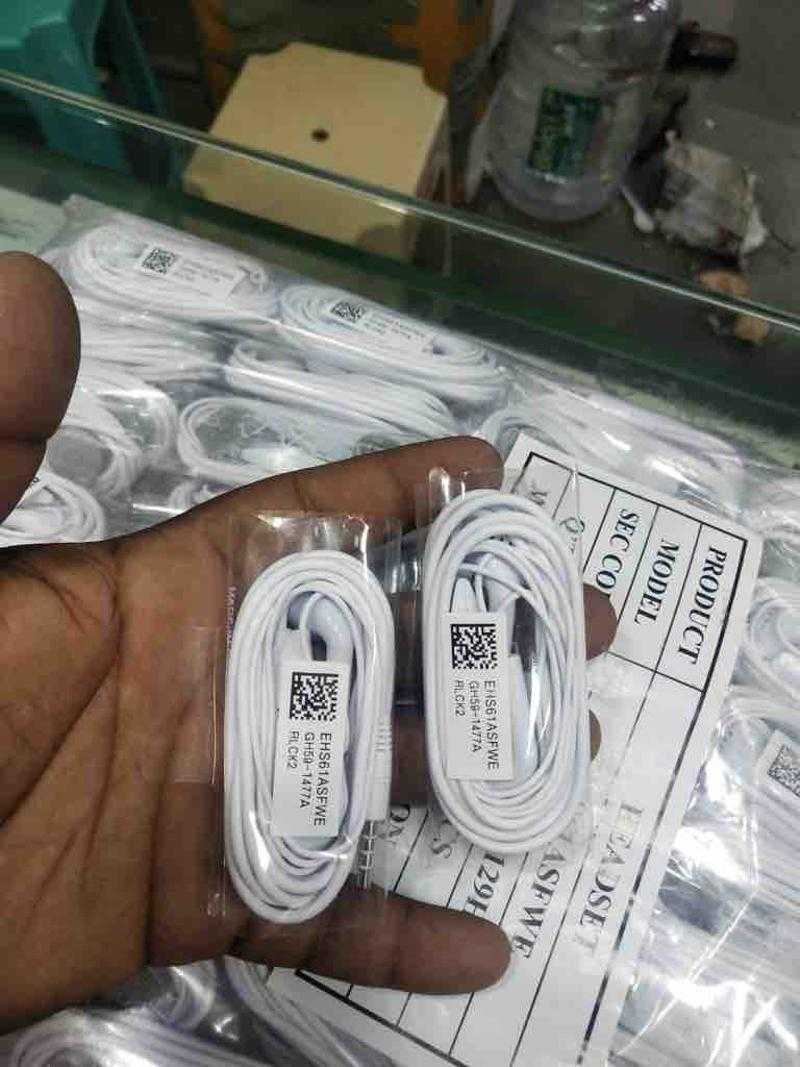 Samsung yr sales earphone