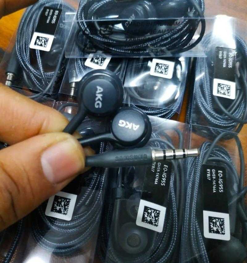 Samsung AKG Wired In the Ear With mic Yes Black Udaan B2B