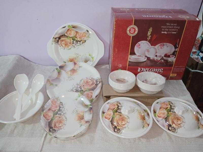 Dinner set deals under 500