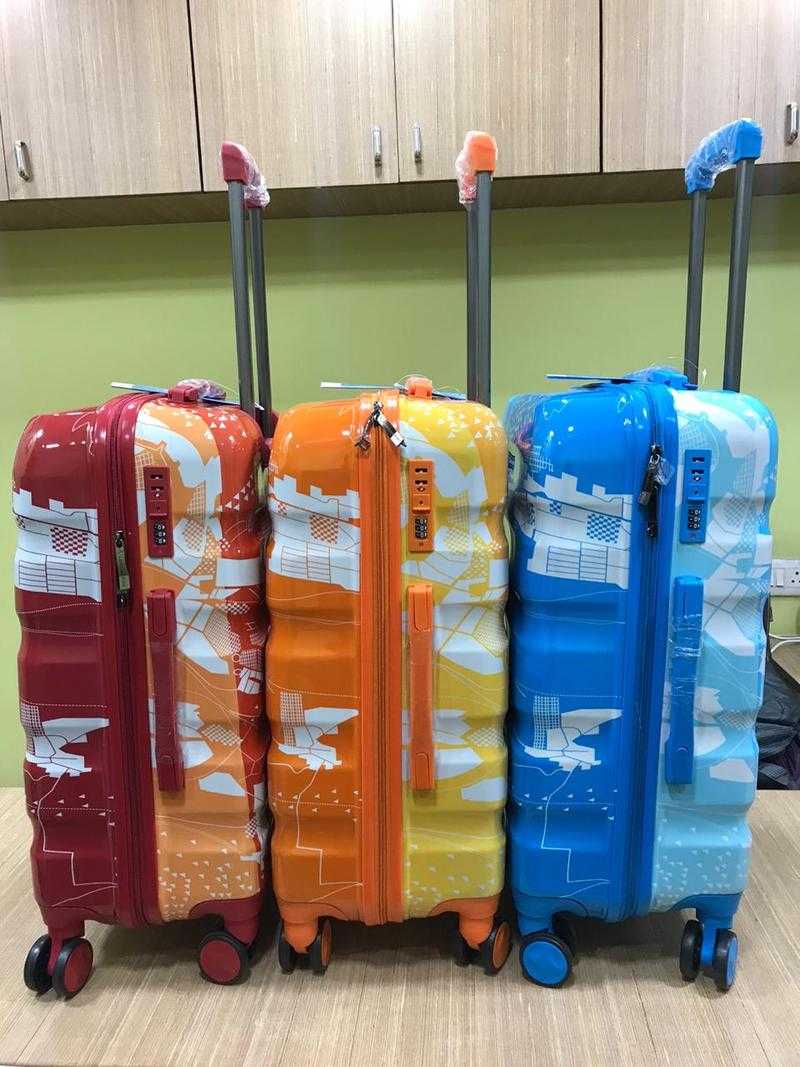 American Rider Hard Body Suitcase and Trolley Bag Set of 1