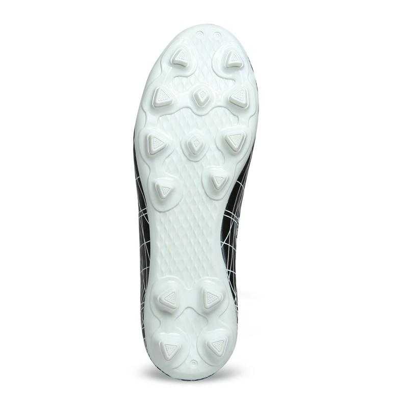 Galaxy store soccer shoes