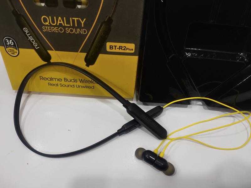 Realme discount r2 neckband