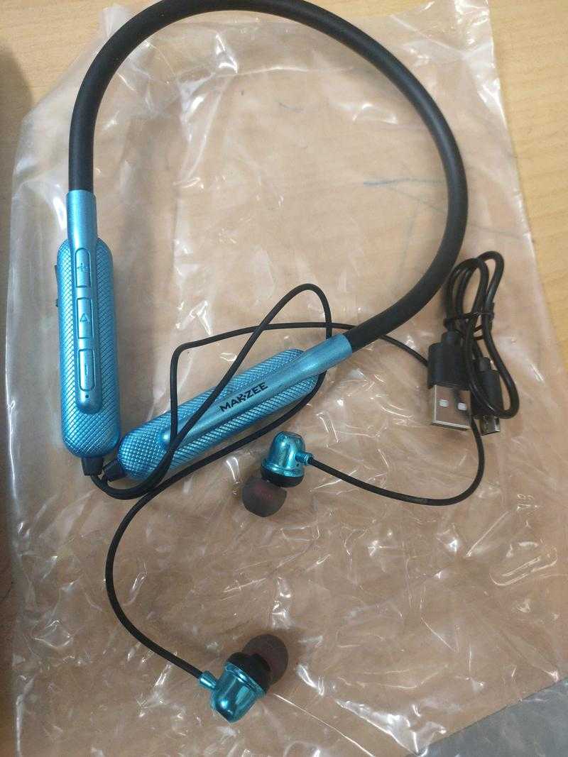 Maczee MZ 40 Wireless Bluetooth In the Ear With mic Yes