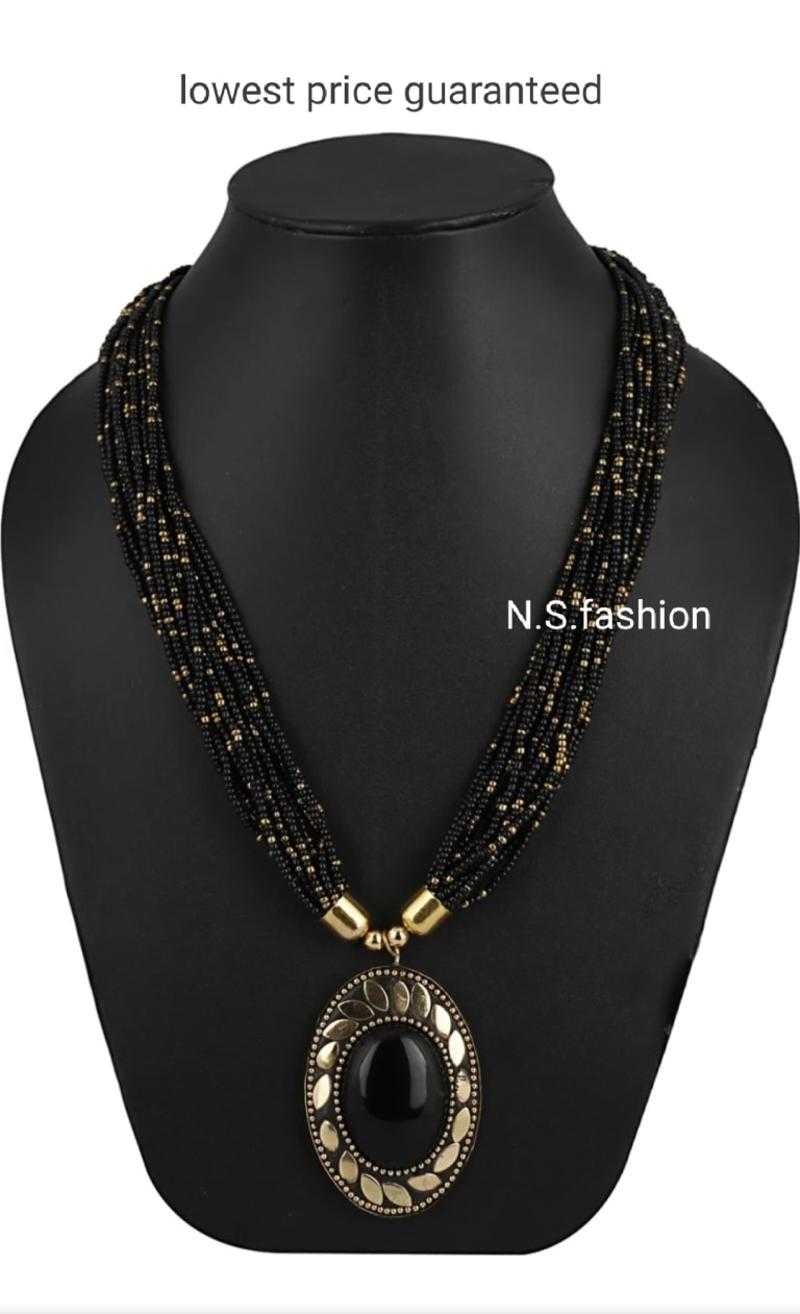 Fancy black necklace shop