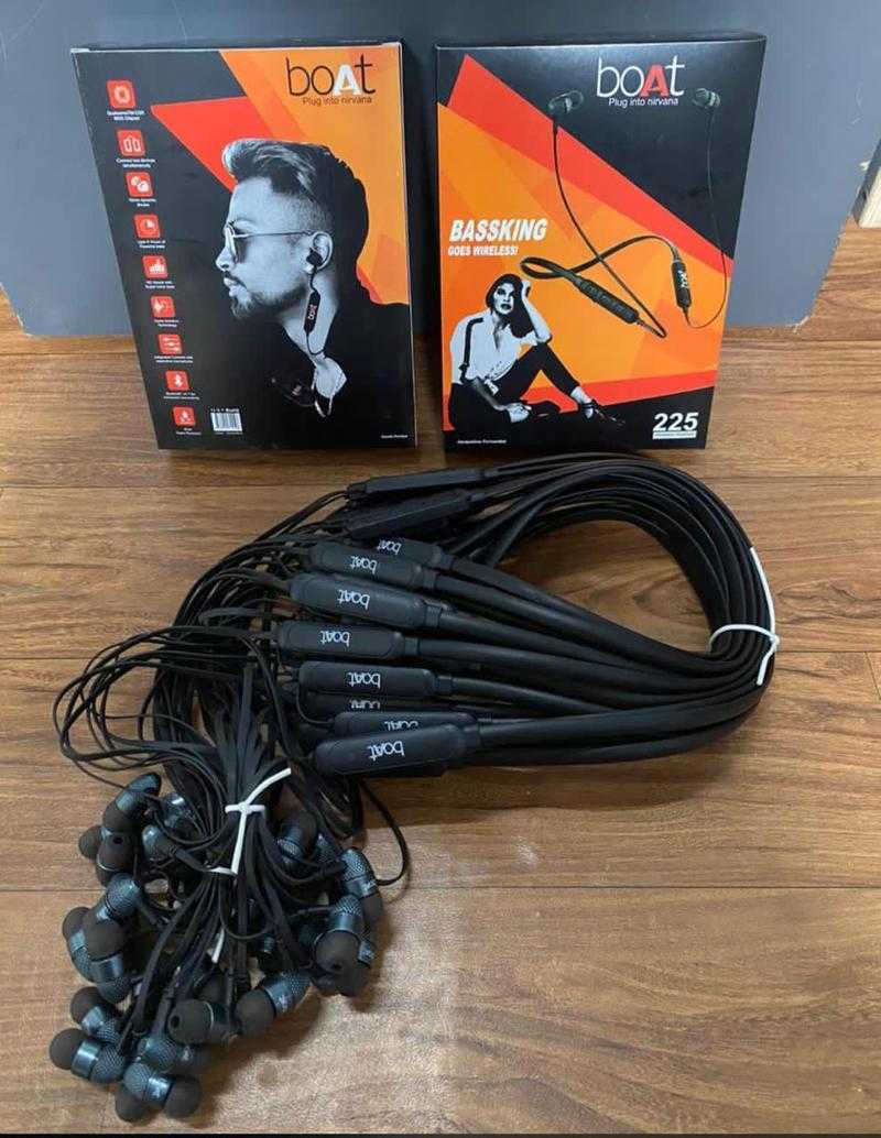 Boat 225 Wireless Bluetooth In the Ear With mic Yes Assorted
