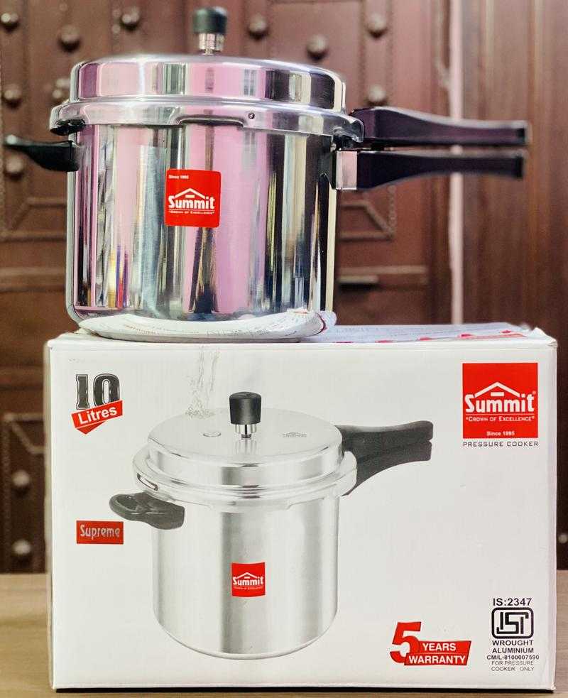 https://img.udaan.com/v2/f_auto,q_auto:eco,w_800/u/products/camm14murnbhpo54p651.296Z/Summit-Supreme-10-L-Aluminium-Without-Induction-Ba