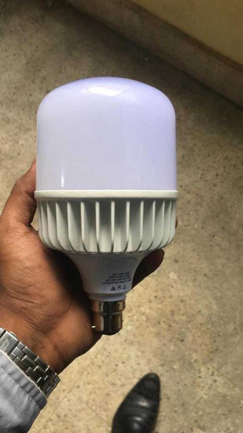 26 watt outlet led bulb price