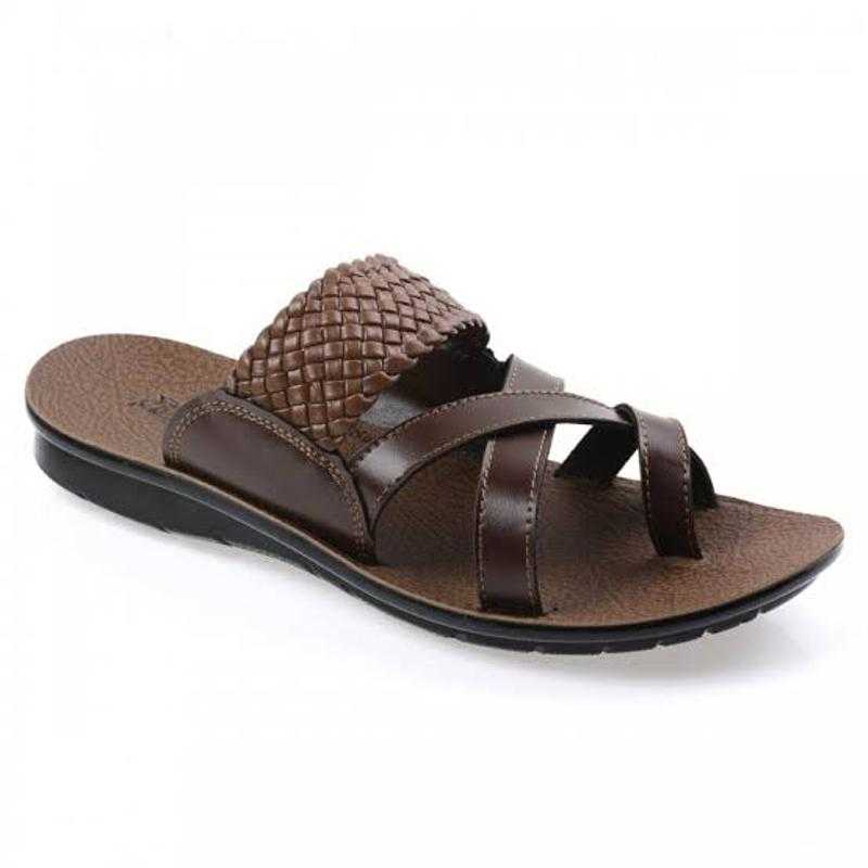 Paragon old model chappal outlet