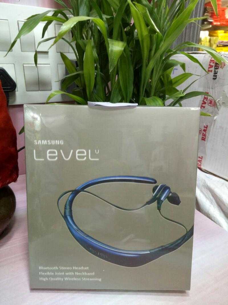 Bluetooth headset mrp store