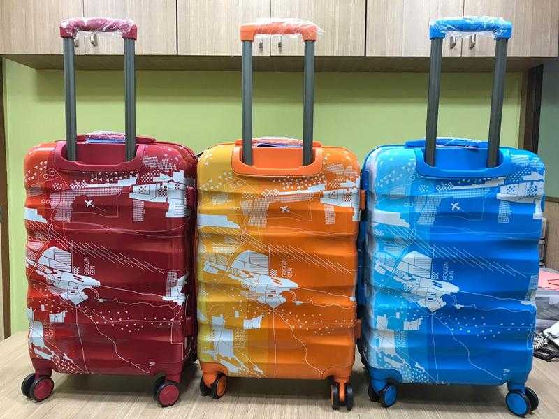 American Rider Hard Body Suitcase and Trolley Bag Set of 1