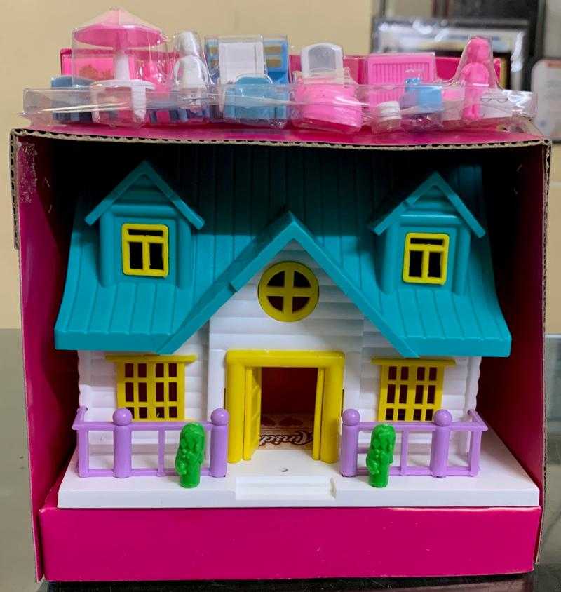 Annies shop doll house