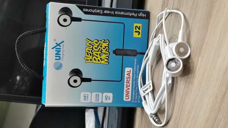 Unix hot sale universal earphones