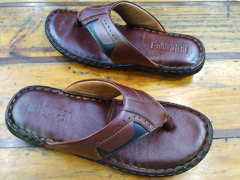 Leather carpet slippers outlet