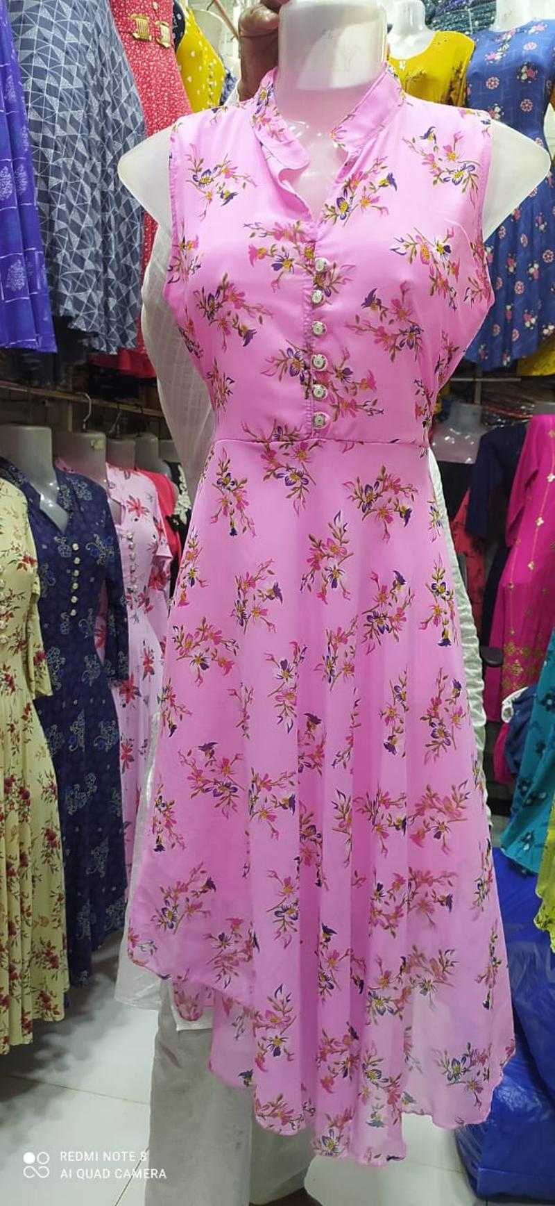 Soft And Shiny Printed VNeck 34 Th Sleeve Cotton Silk Tail Cut Kurtis  Capacity 20  30 Ton TonDay at Best Price in Kolkata  Pariwar