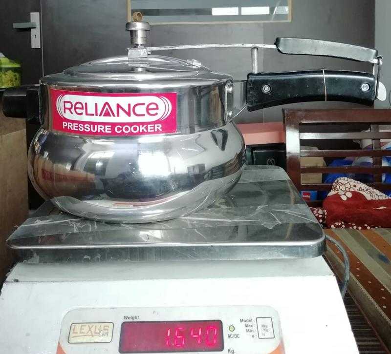 Reliance best sale cooker price