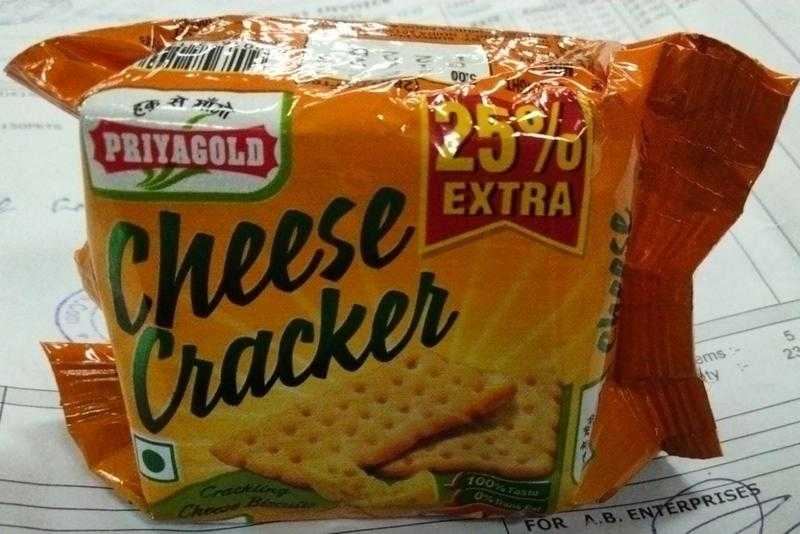 Priyagold Cheese Cracker Biscuits