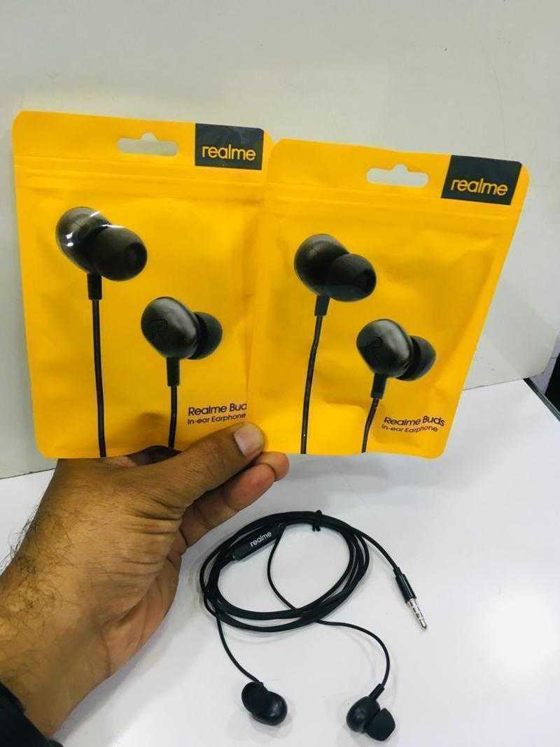 Realme buds in hotsell ear earphone price