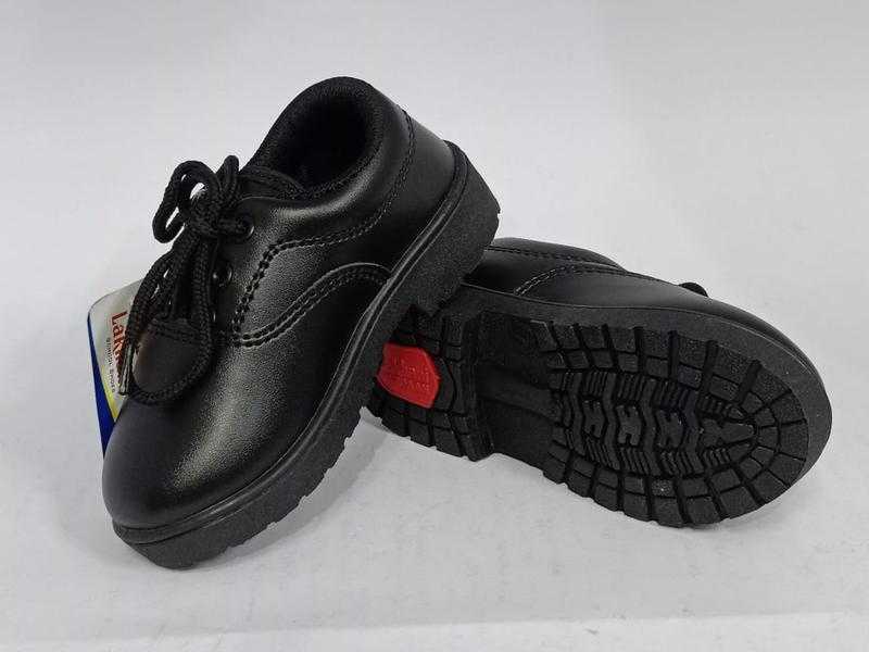 lakhani Boy shoe size 7 10 small Leatherette Derby Shoes Black
