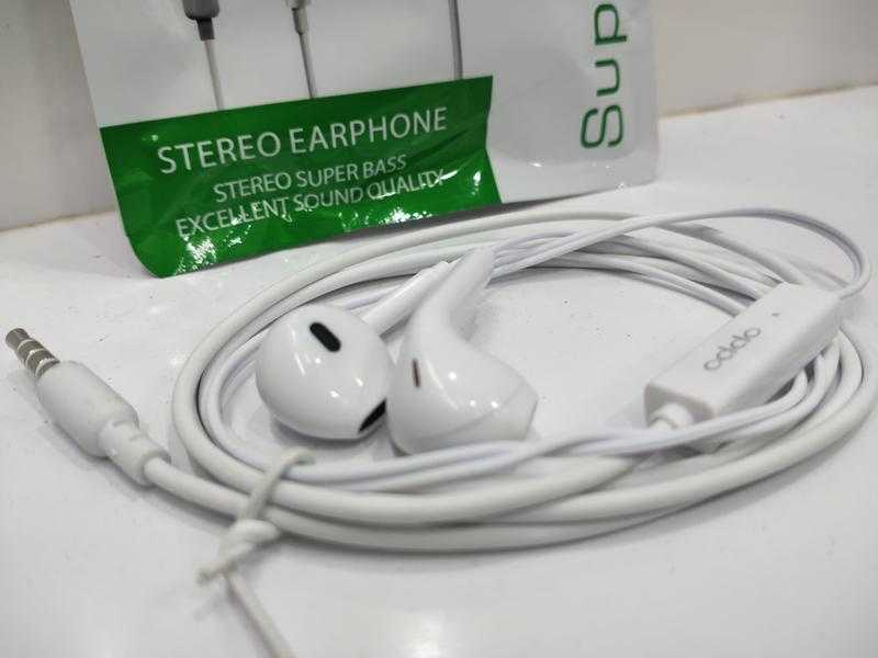 Oppo 86 Wired In the Ear With mic Yes White Udaan B2B