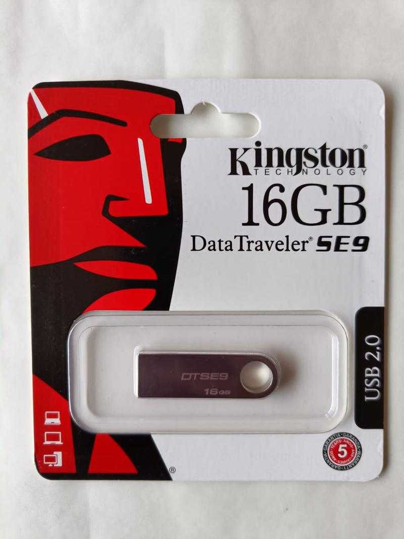 Kingston SE9 USB 2.0 Pen Drive (16 Gb, Silver)