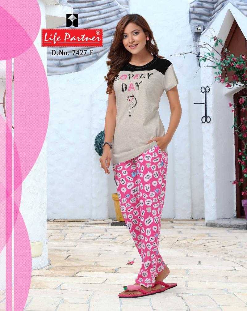 Life partner Hosiery Half Sleeves Printed Night Suit for Women Set